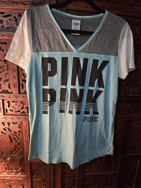 PINK Victoria's Secret Colorblock V-Neck Tee in Light Blue, Gray & White
